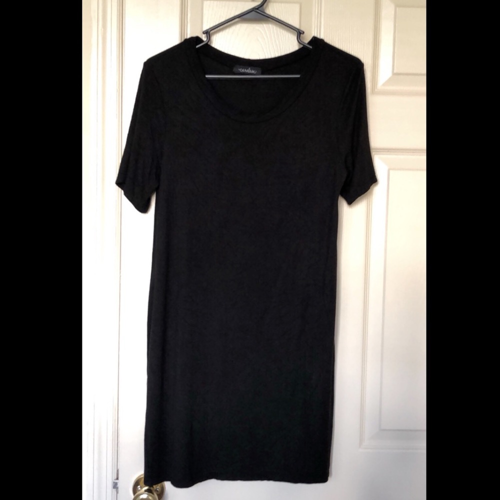 NWOT  (Boutique) Caralase Black T-Shirt Dress - Picture 2 of 7
